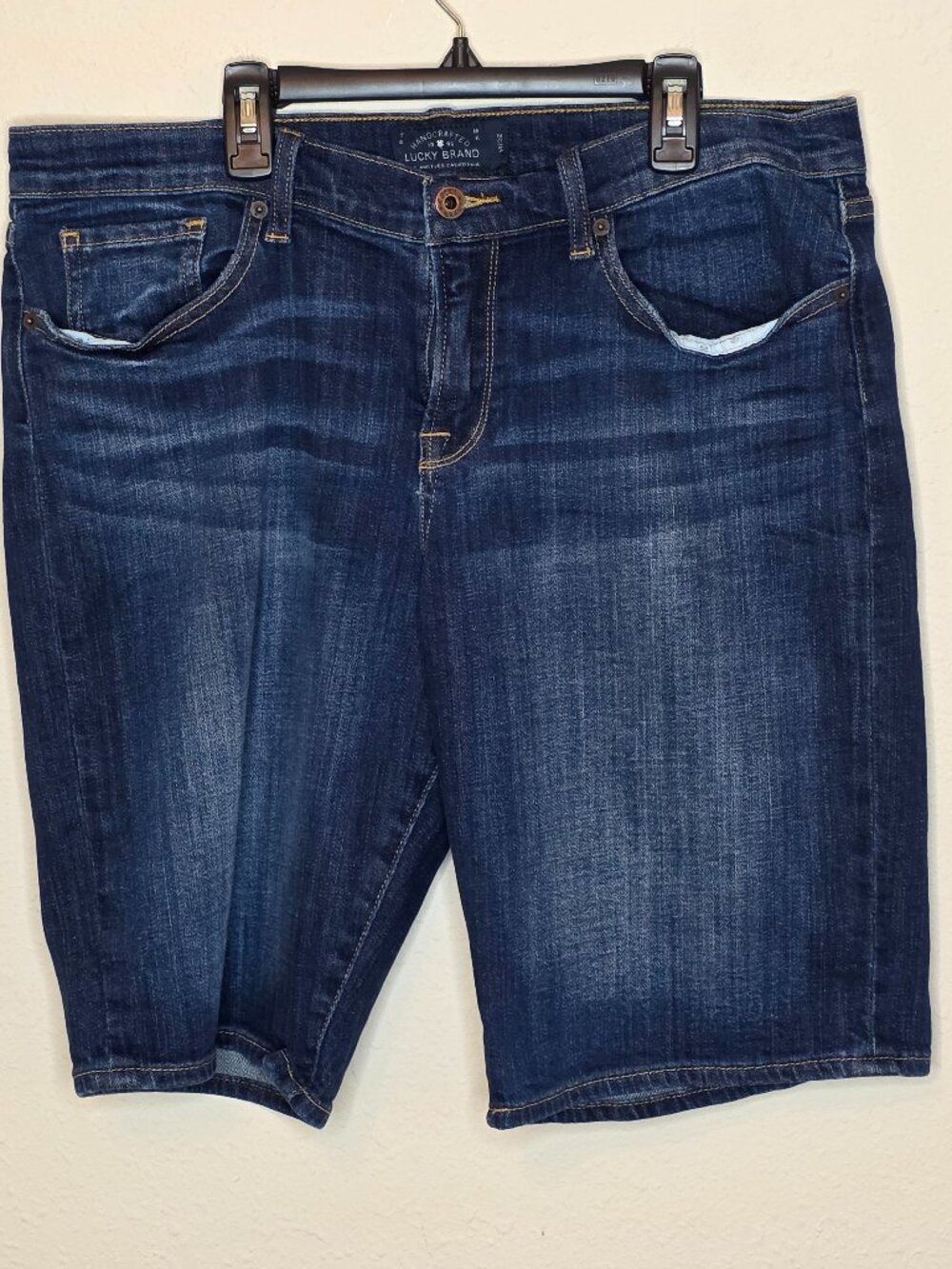 Lucky Brand "The Bermuda" Women's High Rise Dark Denim Jean Shorts, Size 14/32